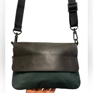 Nylon Exterior Striped Medium Bags